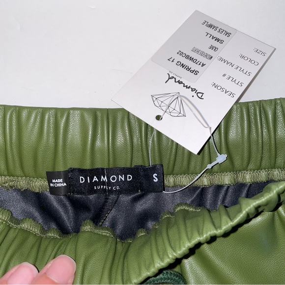 NWT Diamond Supply Co Green Pleather Shorts - Picture 3 of 7